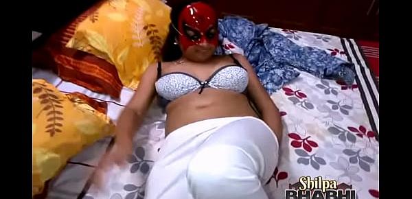  shilpa bhabh indian amateur teasing hubby in bed playing with her bigtits